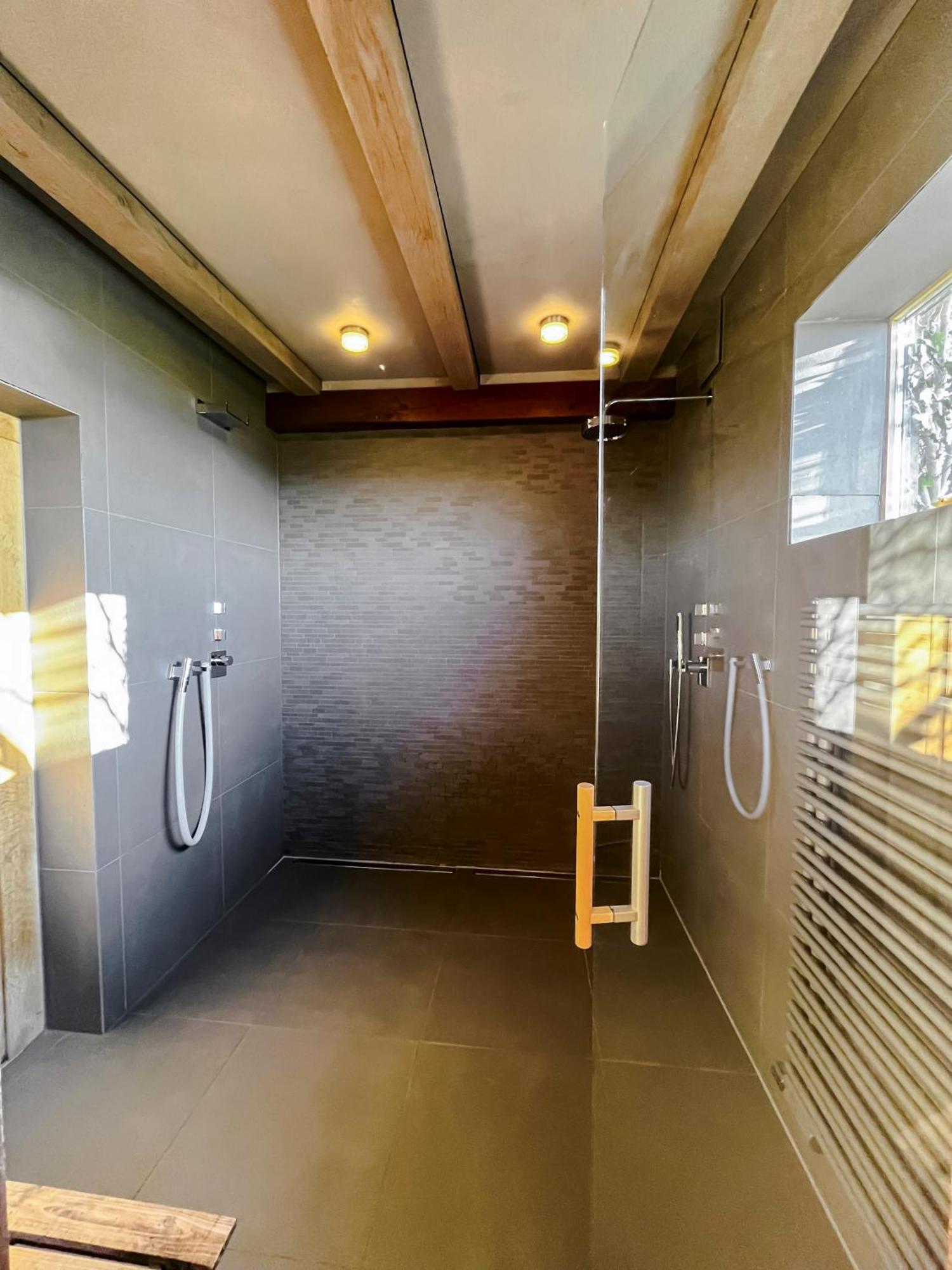 Peeneblick - Traumhaus In Exklusiver Direktlage Am Wasser Mit Eigenem Bootssteg Fuer 8 Personen 朗克维茨 外观 照片